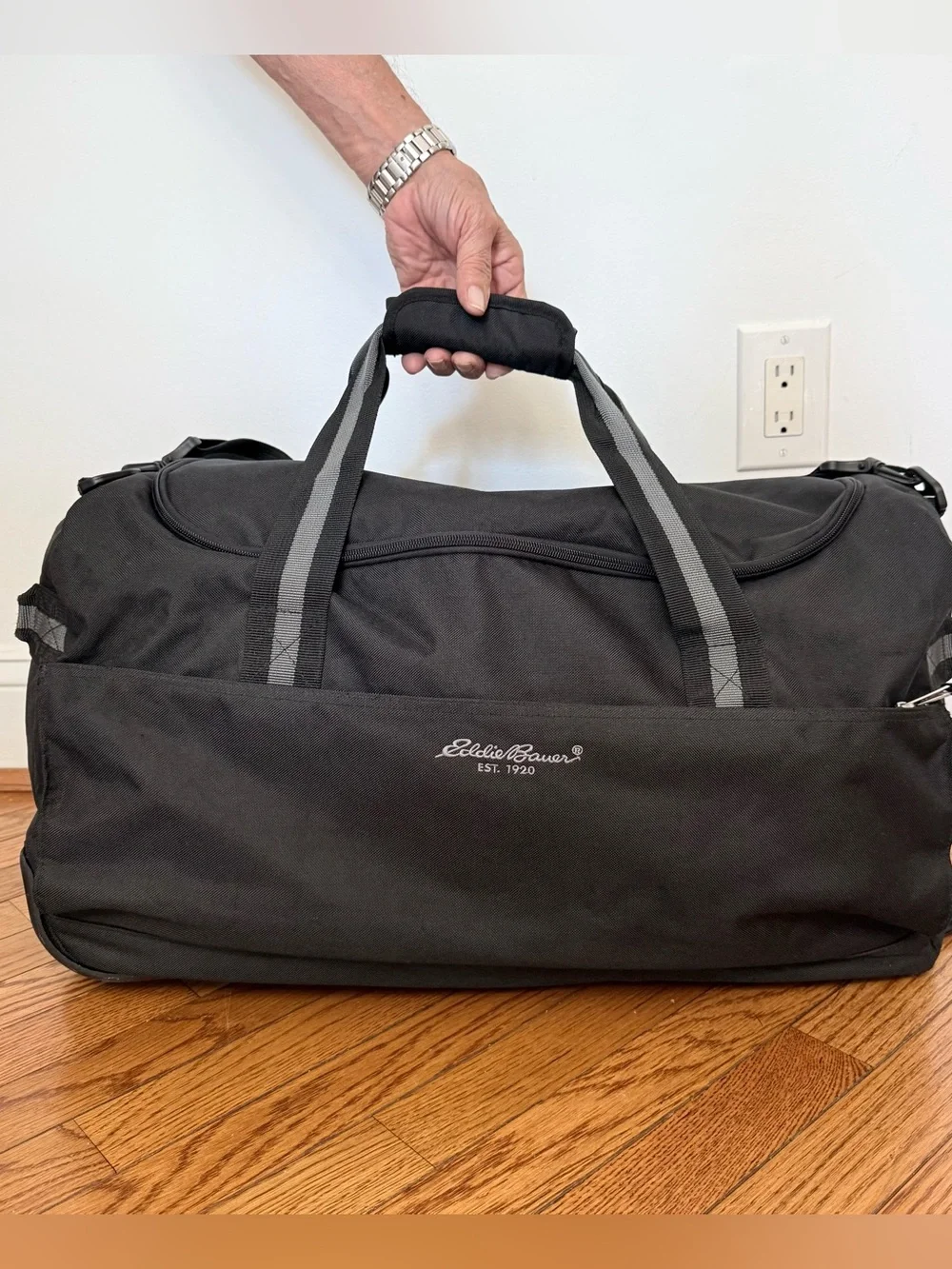 Eddie Bauer 22” Rolling Duffel Bag Black Wheeled Luggage Carry On Pull Handle